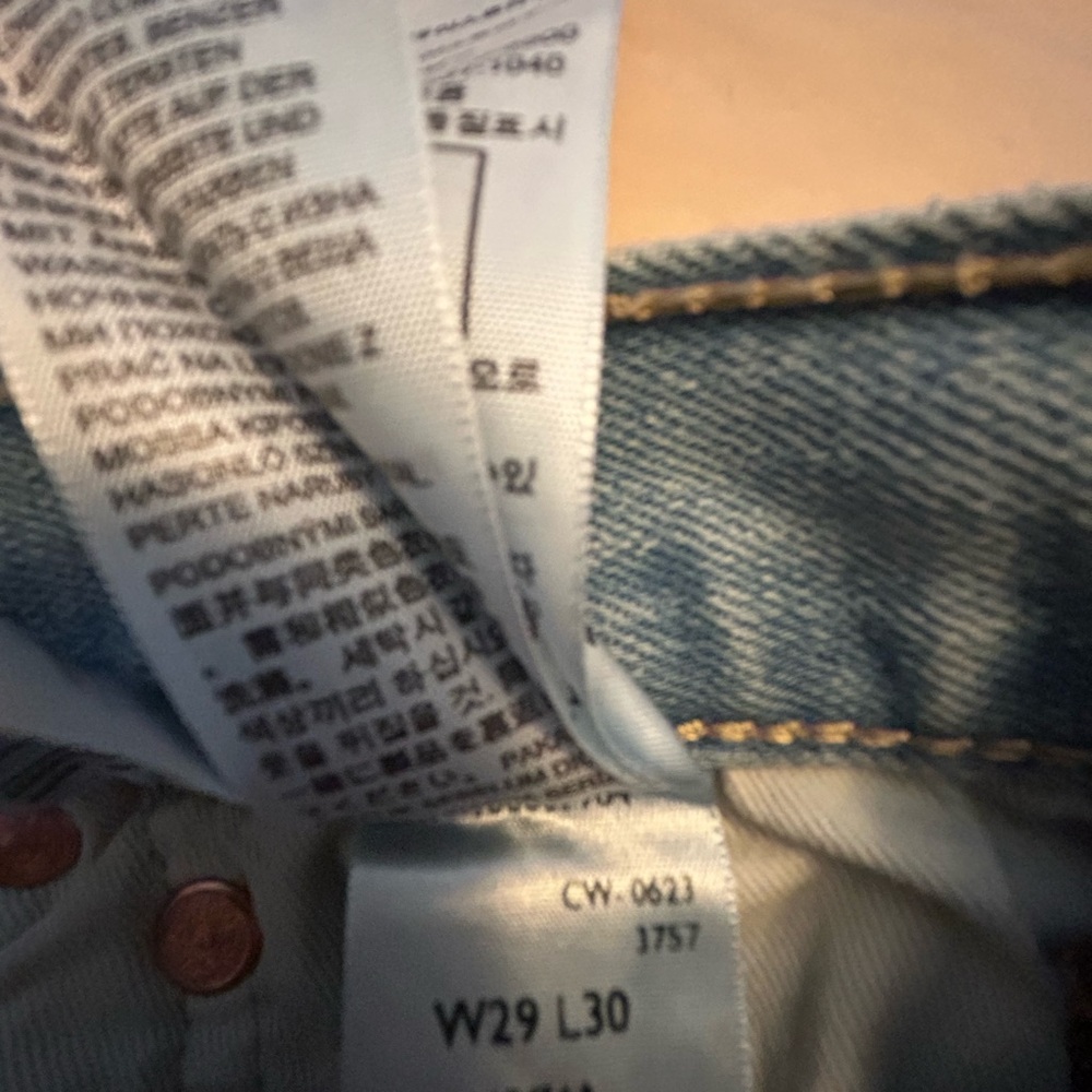 Button fly Levi’s 501- Never worn. Removed tags. Perfect condition! - Picture 7 of 9